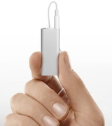 Illustration for article titled Apple's iPod Classic Is Overgrown, Hard-Drive Equipped Nano
